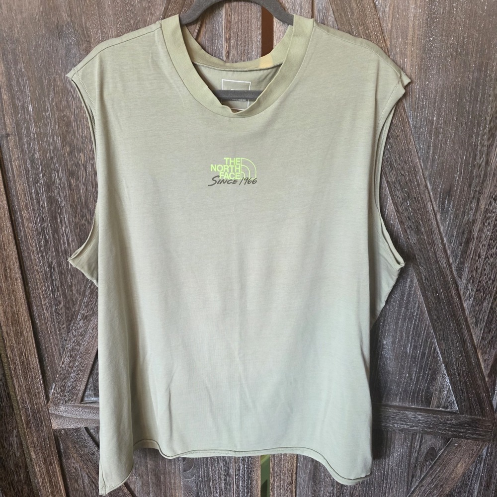 The North Face Shirt Men's Size XL Beige Sleeveless Muscle Castles Made of Stone